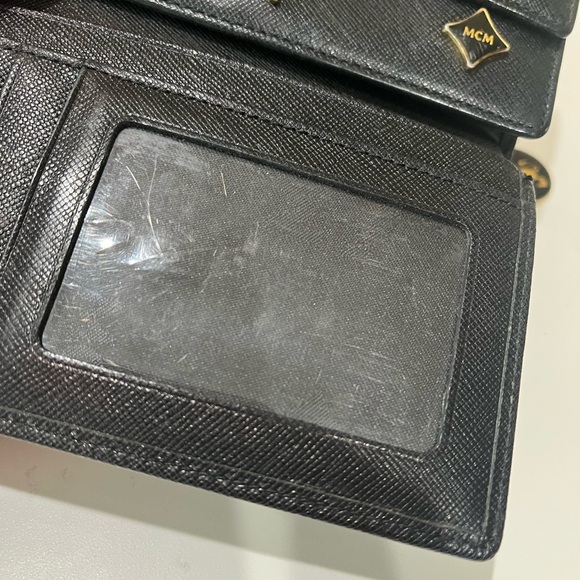 MCM BLACK LEATHER TRIFOLD WALLET - Picture 9 of 16